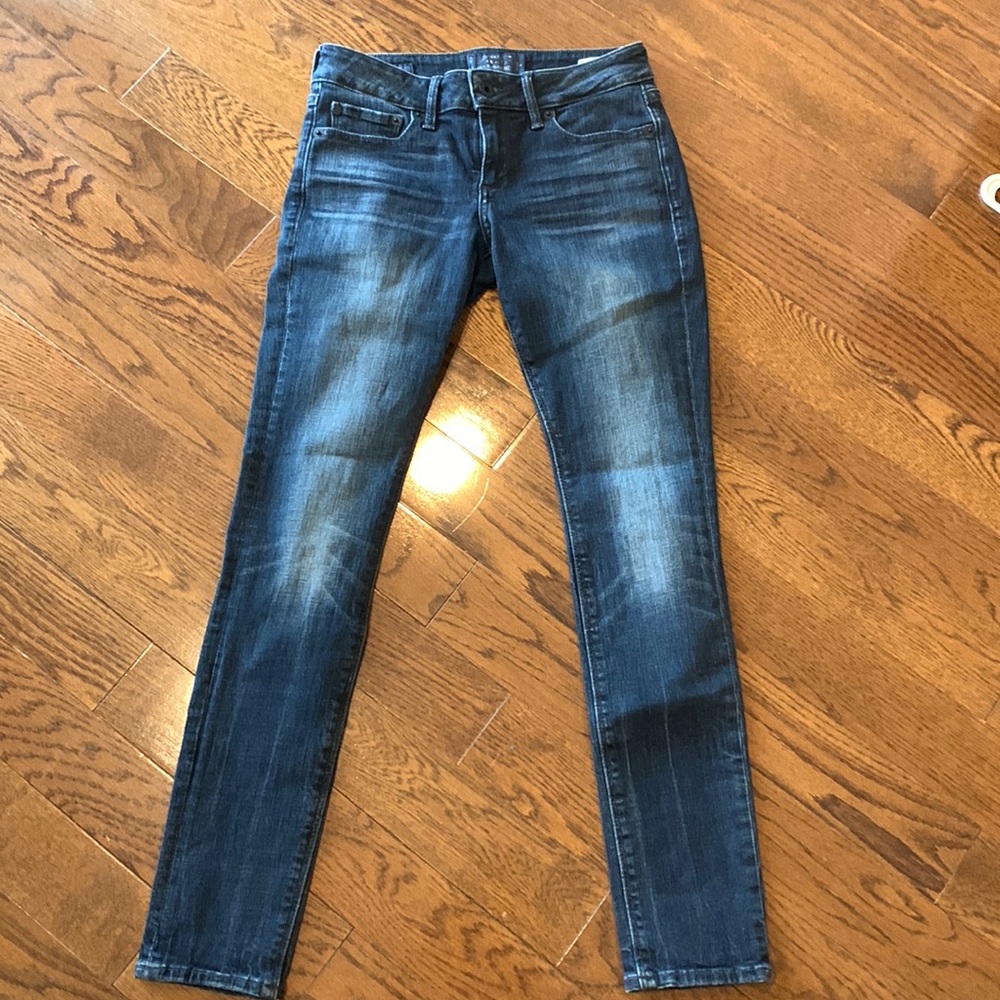 Lucky Brand   “Lolita" Jeans - Size 25- Excellent Condition